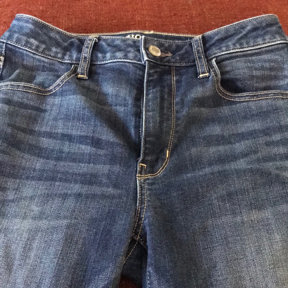American Eagle size 2 short